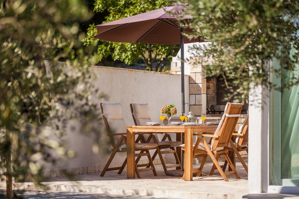 Holiday Home Zlatni San - Private Heated Pool Bol Zimmer foto