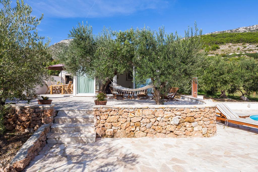 Holiday Home Zlatni San - Private Heated Pool Bol Zimmer foto